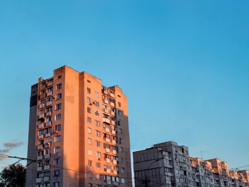 Стало известно, насколько продлили срок действия программы капремонта в Таганроге