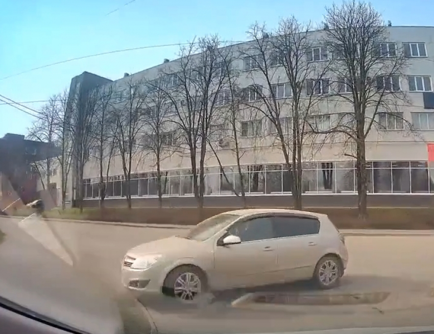 Весна пришла и нарушители вылезли на таганрогские дороги как «подснежники"