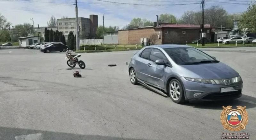 Подросток-питбайкер оказался в больнице после столкновения с легковушкой в Таганроге