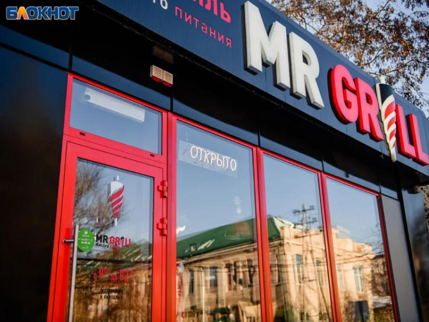 2 стороны одной шаурмы: повара «Mr. Grill»* в Таганроге не боятся камер