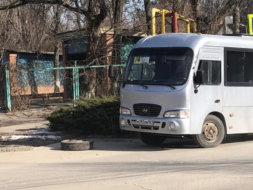 Таганрогский «автобус малой вместимости» остался без колёс 