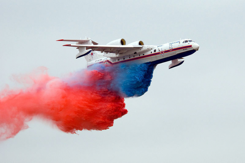 Самолет БЕ -200 ЧС таганрогского авиационного завода пополнил авиапарк МЧС