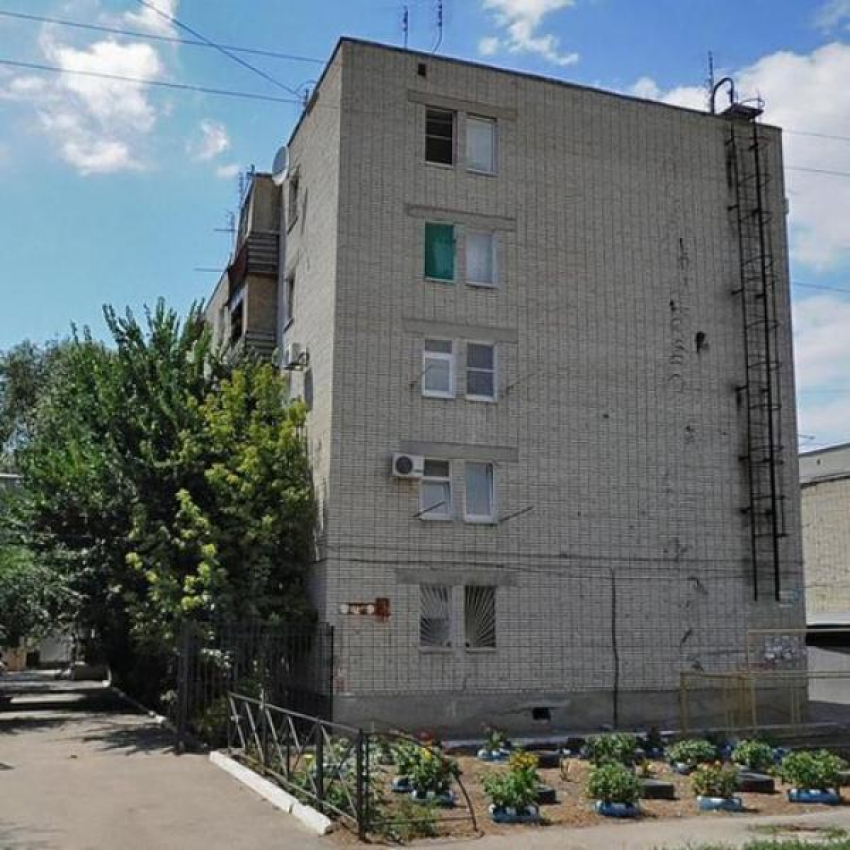 Жильцам трёх аварийных домов в Таганроге обещают расселение в 2026 году