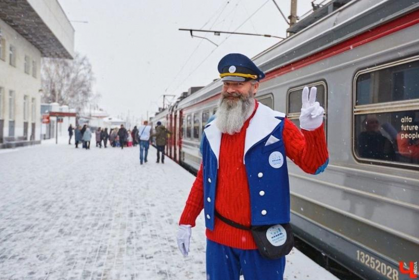 Новогоднее шоу в самом настоящем поезде