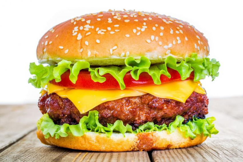 Гамбургеры не по зубам –таганрогским фасфудоедам вновь придется раскошелиться  