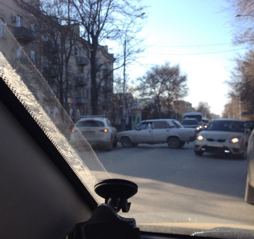 В Таганроге за сутки произошли три аварии