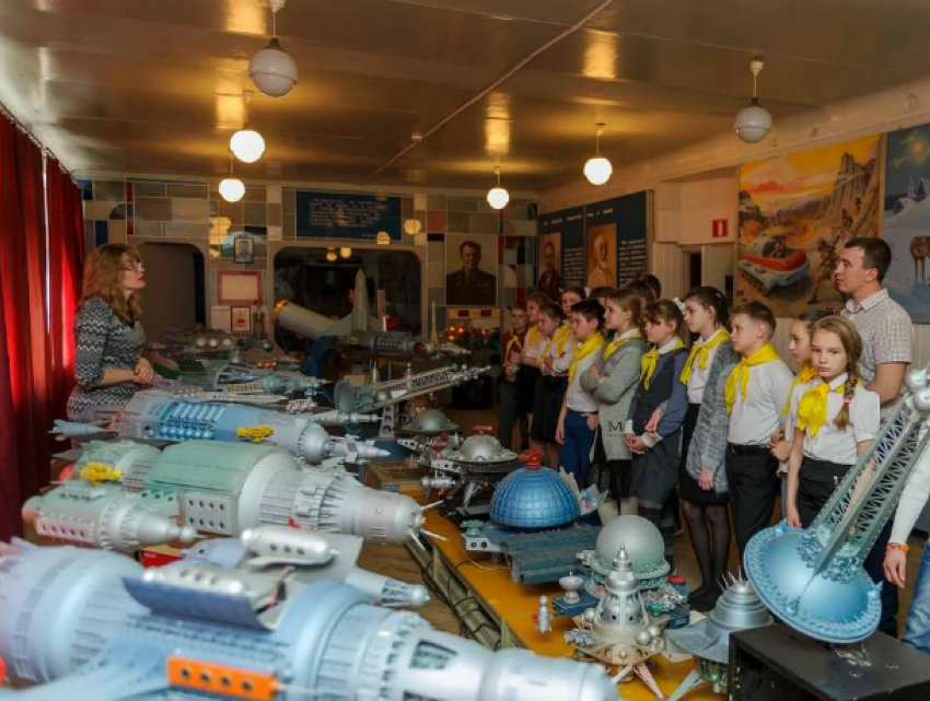 Школьники Таганрога отметили День космонавтики