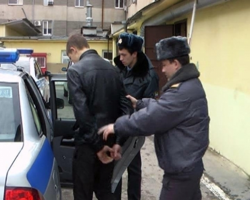 В Таганроге полицейские раскрыли кражу из магазина