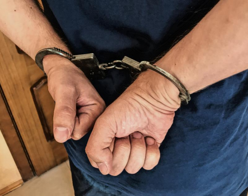 В Таганроге росгвардейцы задержали мужчину, находившегося в федеральном розыске