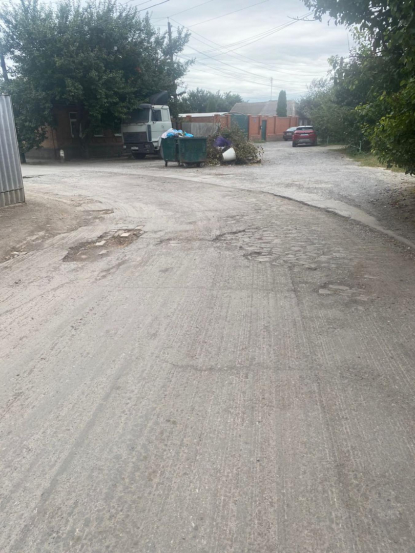 Возле таганрогского ОМОН устроили рисковый поворот