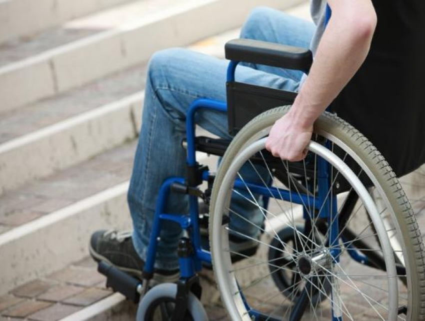За нарушения по размещению сведений об инвалидах в федреестре  чиновников Таганрога будут наказывать