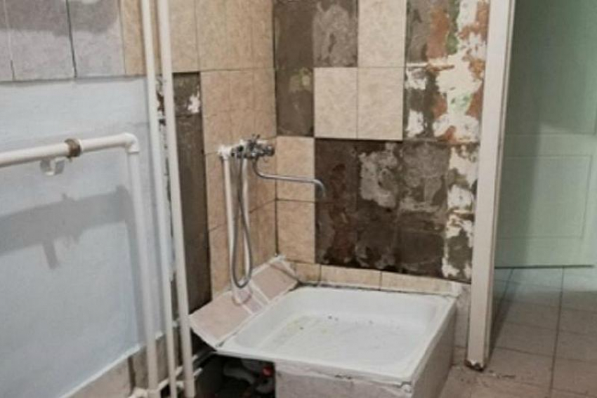  Про душ в детской больнице Таганрога рассказала анонимно жительница 
