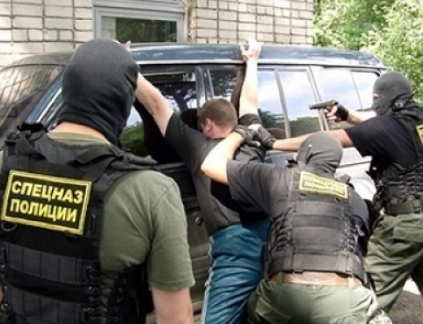 В Таганроге распространители героина получили 53 года колонии на троих