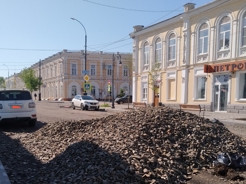 Затянувшийся ремонт на ул. Петровской